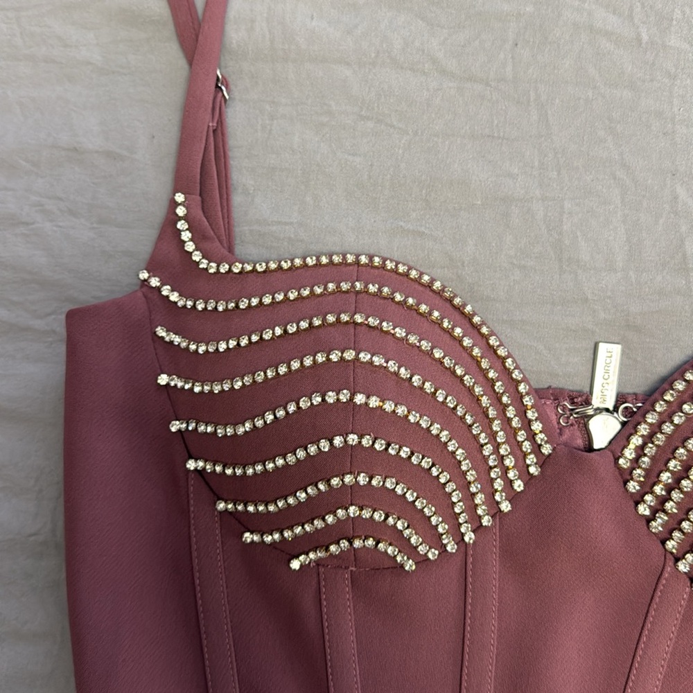 Miss Circle Rhinestone Top - Picture 2 of 3
